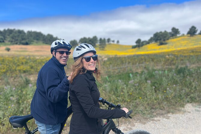 Relaxed E-bike in the backroads of Cascais and Sintra - From Cascais Market into the Sintra countryside