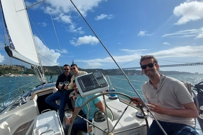 Romantic Private Sailboat in Lisbon for couples - Why a private sail on the Tagus feels different