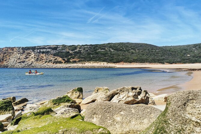 Sagres: Praia Da Ingrina Caves Guided Kayaking Tour - Starting at Praia da Ingrina with a safety briefing