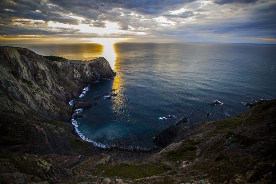 Sagres: Sagres Natural Park Sunset Tour by Jeep - History, plants, and local stories on the way