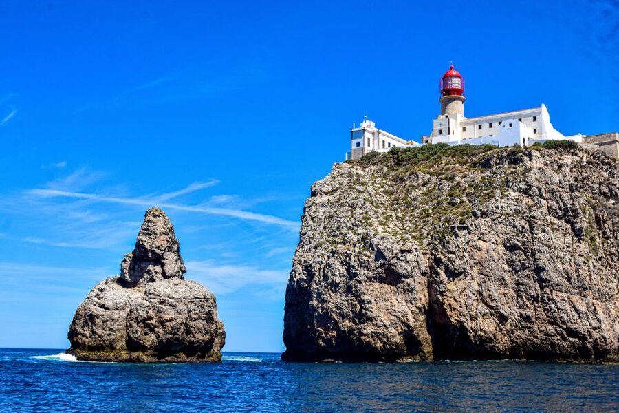 Sagres: Wildlife Tour Dolphins and Caves - Who will enjoy this most