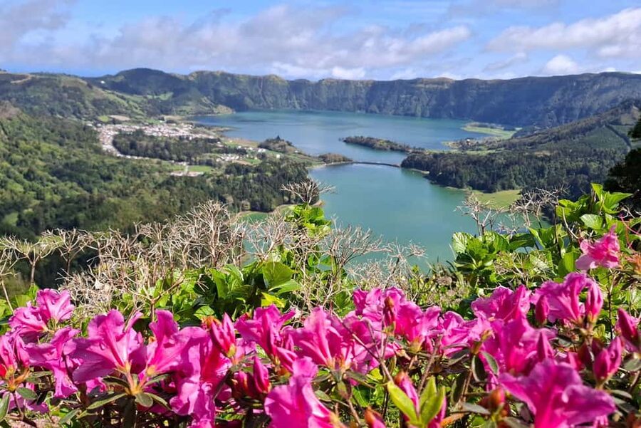 São Miguel: 2-Day Island Tour, Tea & Pineapple Plantation - East day: tea, waterfalls, and the green north coast