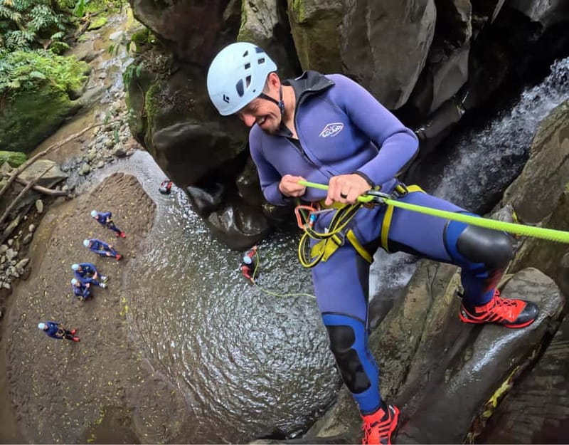 São Miguel: AdventurePark Canyoning Salto do Cabrito, Azores - Safety first, then the waterfall action
