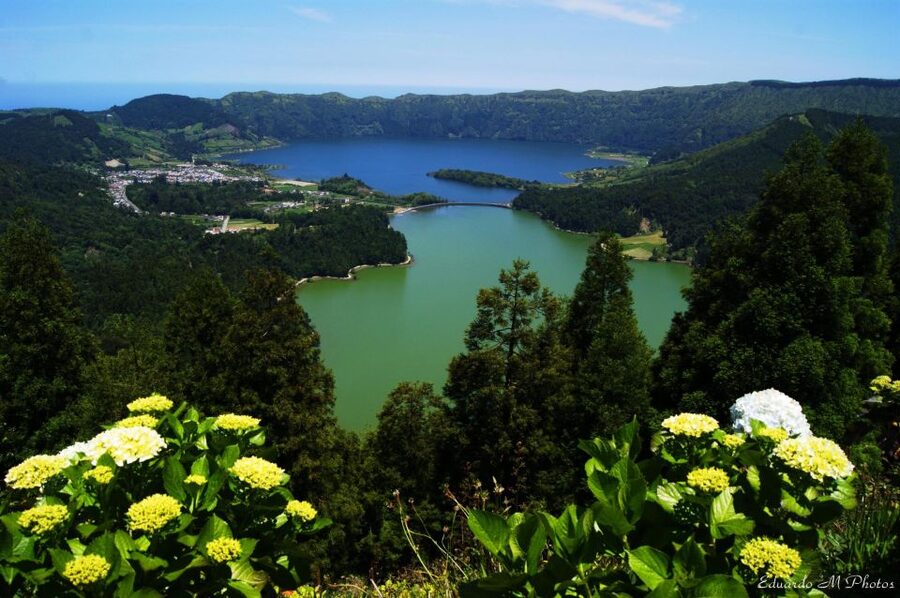 São Miguel, Azores: Sete Cidades Half-Day Jeep Tour - Vista do Rei and the classic panoramic view