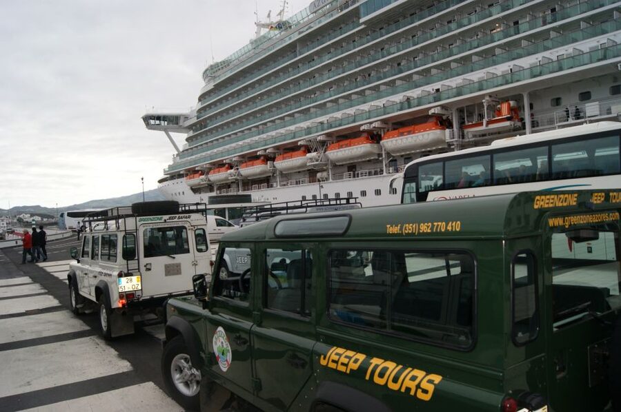 São Miguel, Azores: Sete Cidades Half-Day Jeep Tour - The guides make the difference