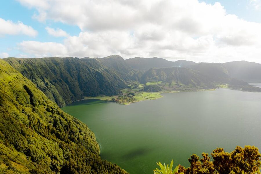 Sao Miguel: Buggy Tour Around Sete Cidades Volcano - Meeting the guide and choosing your buggy