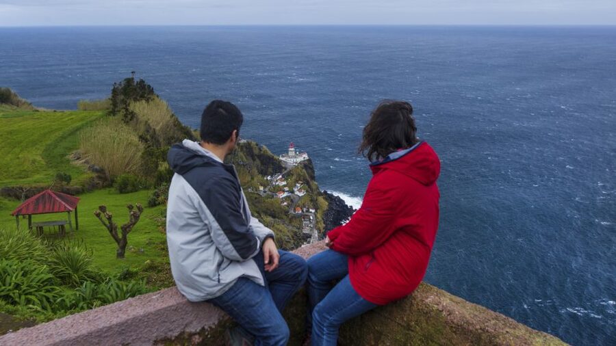 São Miguel East: Full-Day Van Tour with Lunch - Furnas Lake and the working volcano