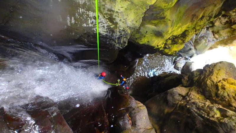 Sao Miguel: Ribeira dos Caldeiroes Canyoning Experience - Why this canyoning trip works for first-timers