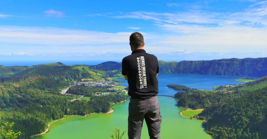 São Miguel West: Sete Cidades and Fogo Tour with Lunch - An eight-hour route across São Miguel