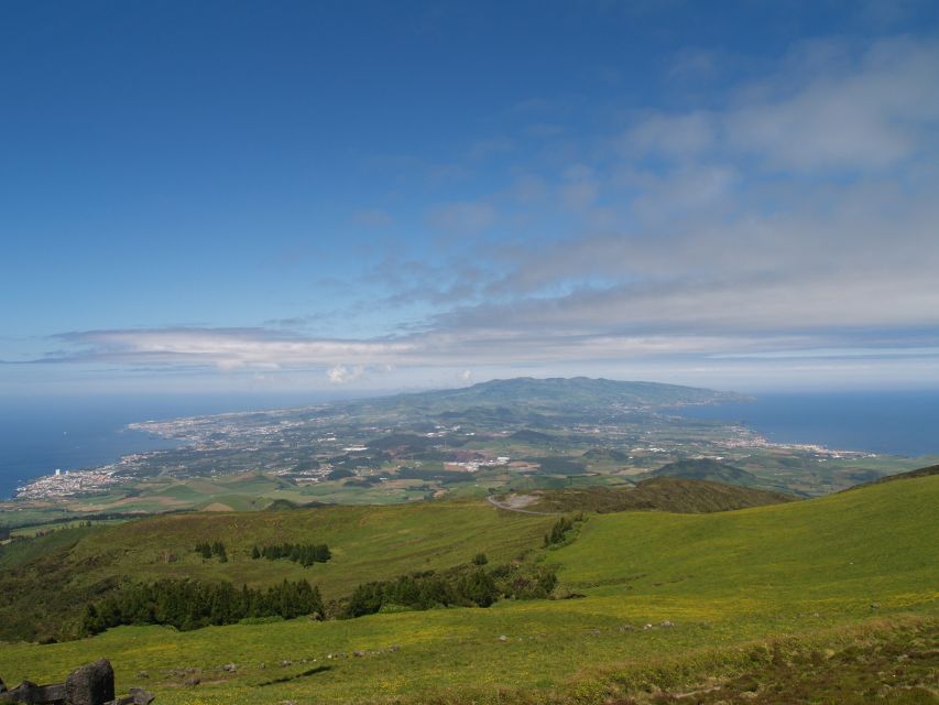 São Miguel West: Sete Cidades and Fogo Tour with Lunch - Canary Lake and Vista do Rei