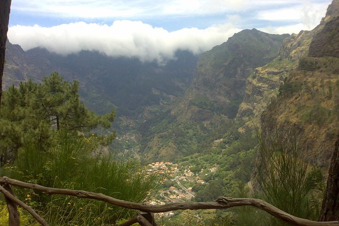 Scenic Route - Nuns Valley Tour - Why this short Madeira tour works well