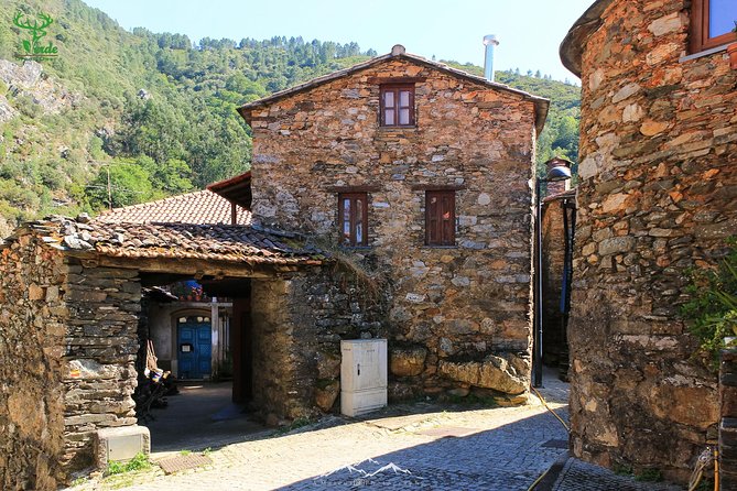 Schist Villages at Lousa Mountain - Talasnal, the best-restored village on the route