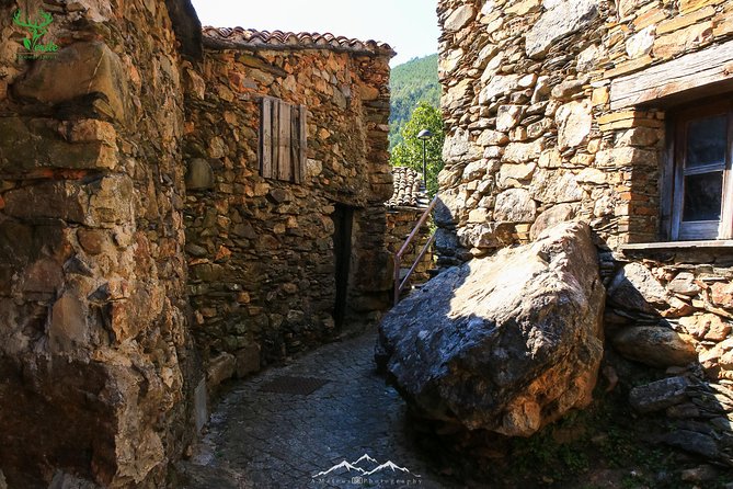 Schist Villages at Lousa Mountain - Candal, the easiest village to reach