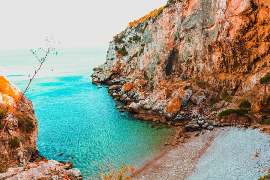 Sesimbra: Arrábida Beaches & Caves Boat Tour with Snorkeling - Caves and Cabo Espichel