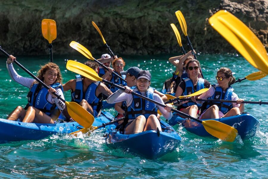 Sesimbra: Arrabida Natural Park & Caves Guided Kayaking Tour - Key points to know before you paddle
