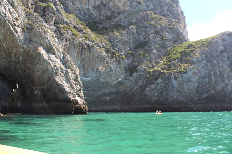 Sesimbra: Ribeiro Cavalo Beach, Caves, & Arrábida Kayak Tour - Who should book this Sesimbra kayak trip?