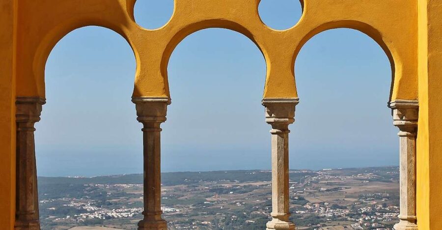 Sintra and Cascais: Full-Day Private Sightseeing Tour - Who should book this tour