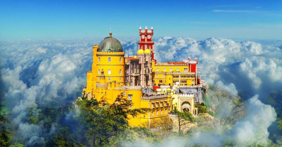 Sintra and Cascais: Full Day Tour - Four details that shape the day