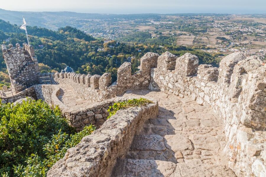 Sintra: Castle of the Moors & Quinta Entry with Audio Guides - Walking the Moorish Castle walls