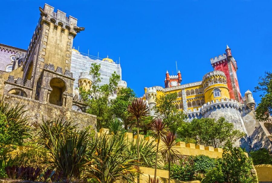 Sintra: Full-Day Deluxe Tour with Pena Palace ticket - Cabo da Roca and the Atlantic edge