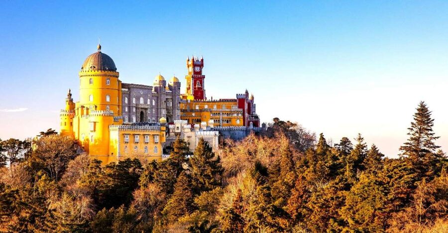 Sintra: Full-Day Private Tour & Pena Palace Entry Option - Pena Palace, the colorful centerpiece