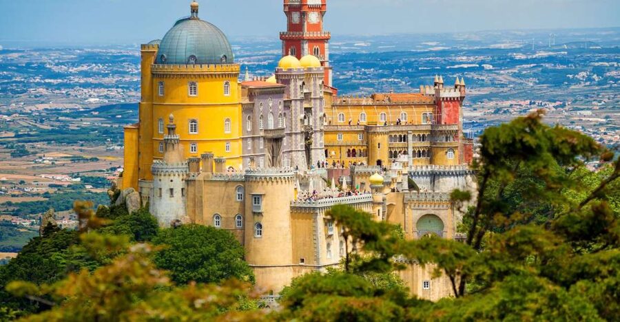 Sintra: Full-Day Tour from Lisbon with Wine Tasting - Pena Palace and Portugal’s Romantic Showpiece