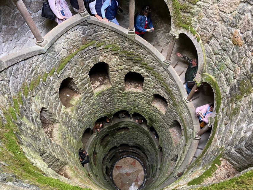Sintra/Lisbon: Sintra & Quinta da Regaleira Tour with Ticket - Walking through Sintra before the estate