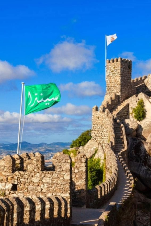 Sintra: Official Public Bus Transport: All Palaces & Castles - Line 435: Regaleira and Monserrate