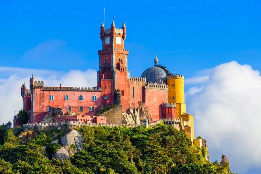 Sintra: Official Public Bus Transport: All Palaces & Castles - What the ride experience is like