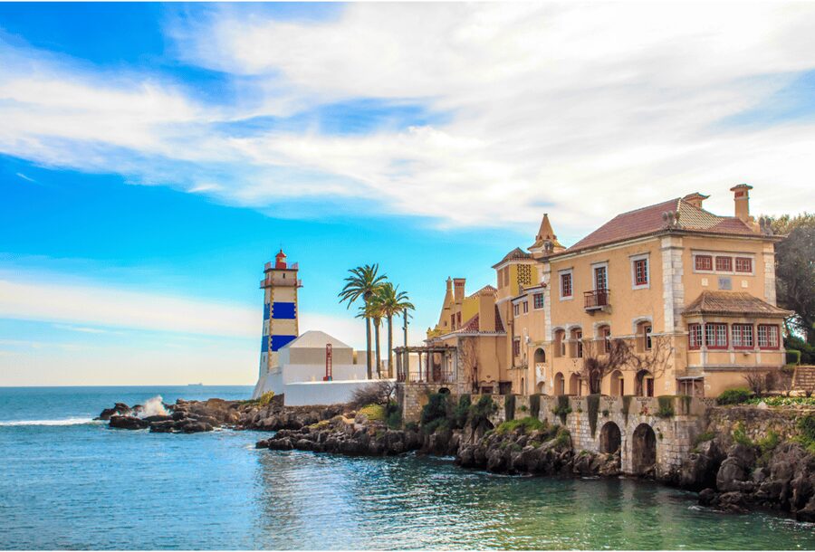 Sintra: Pena Palace, Quinta da Regaleira, Cabo da Roca and Cascais - The guide can make or break the pace
