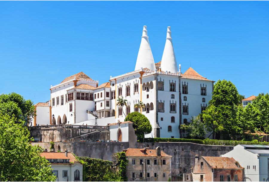 Sintra: Pena Palace, Quinta da Regaleira, Cabo da Roca and Cascais - Quinta da Regaleira: tunnels, gardens and the Initiation Well