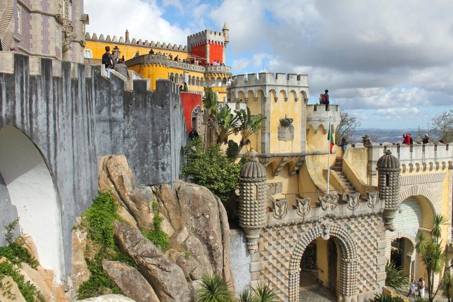 Sintra: Private Tour with Guided Pena Palace Experience - Who should book this experience?