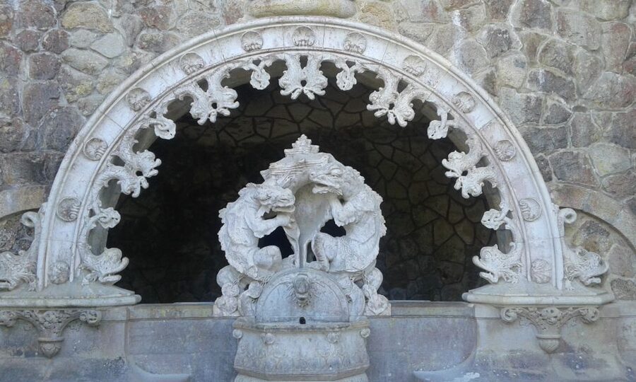 Sintra: Quinta da Regaleira Entry Ticket and Guided Tour - The gardens, lakes, and grottoes