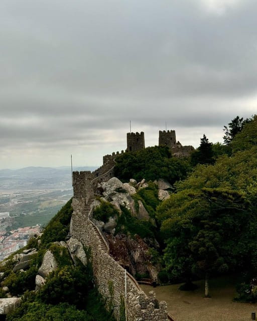 Sintra Tour With Tuktuk - Sintra National Palace and the old town