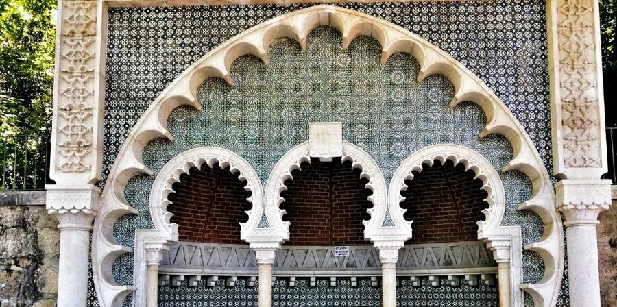 Sintra: Truly Private Tour to Pena Palace & Regaleira - Reaching Pena Palace before the crowds
