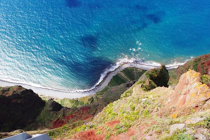 Skywalk, Amazing Views & Wine Tasting in Open Roof 4x4 Adventure - Boca da Corrida takes the vehicle higher