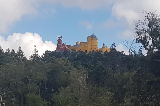 Small Group Tour to Sintra, Pena Palace, Cabo Roca and Cascais - An hour in Cascais