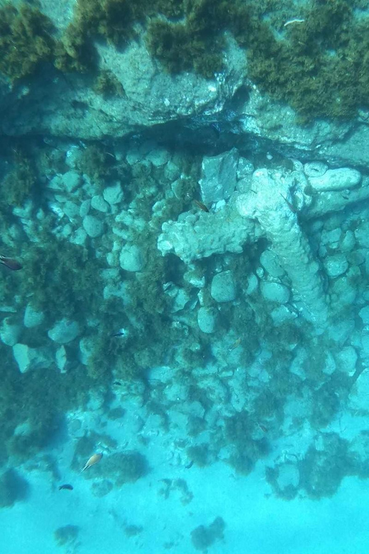 Snorkeling Tour- Vila Franca do Campo Islet - The short boat ride to the islet