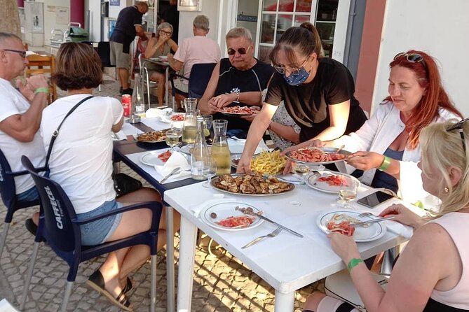 Sunset Beach Safari w/ Champagne & Chicken Piri Piri Dinner - Dinner in Guia: the real finish