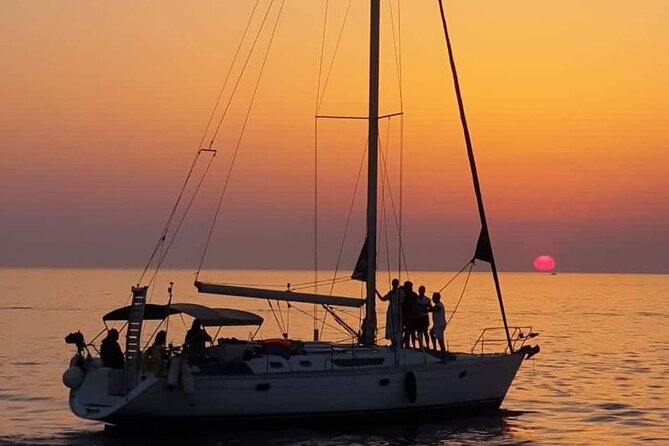 Sunset Tour on a Luxury Sailing Yacht from Vilamoura - How personal is a 12-person yacht cruise?