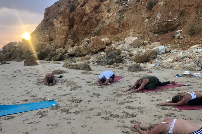 Sunset Yoga at Lagos's beautiful beach by el Sol Lifestyle - Finding a quieter place at Praia de Porto Mós