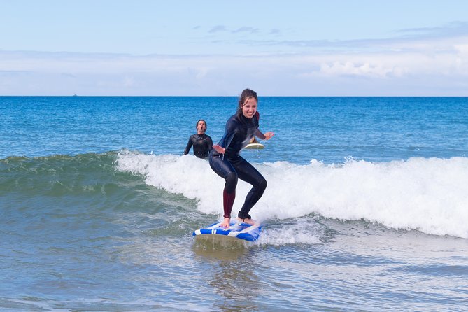 Surf Lesson - Getting Into the Water and Finding the Waves