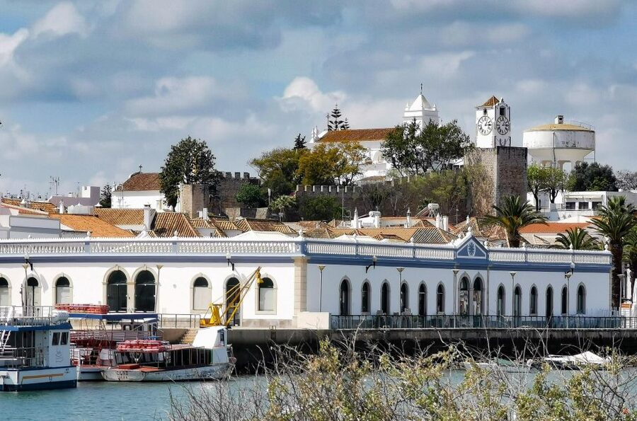 Tavira: Tuk-Tuk City Tour - The Salt Pans and Atalaia Stop
