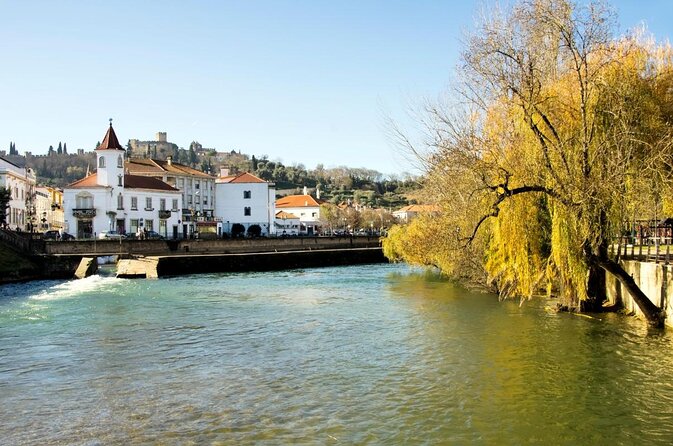 Templar Tour Convent of Christ & Almourol Castle from Lisbon - The essential facts at a glance