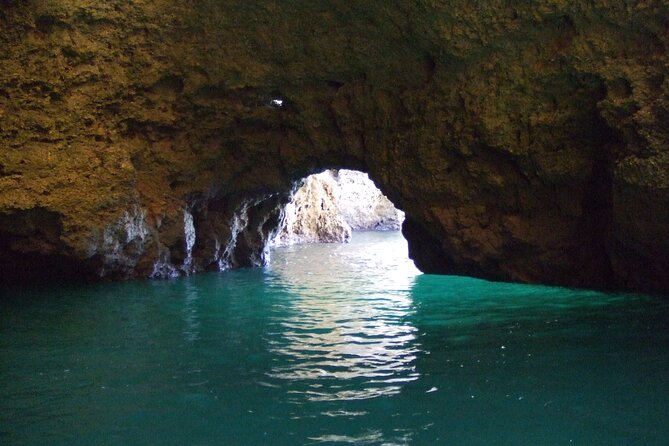 Tour to inside the Caves /Grottos the Ponta da Piedade -Lagos - Key points to know before booking