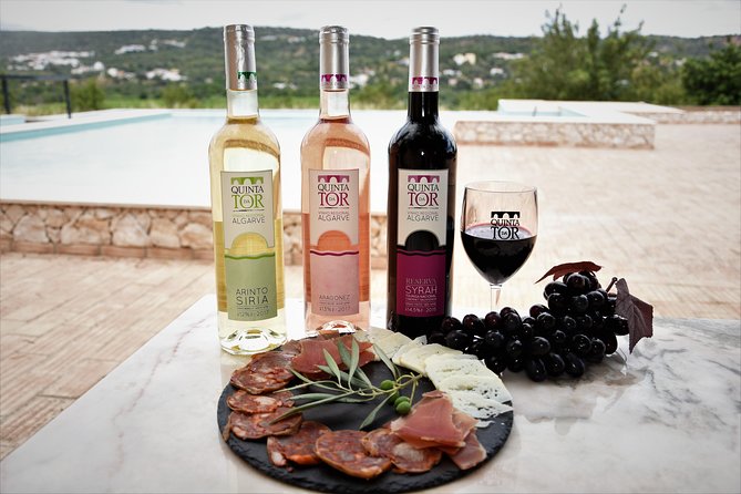 Tour & Wine tasting - Authentic Algarve Flavours by Quinta da Tôr - The pool changes the length of the afternoon