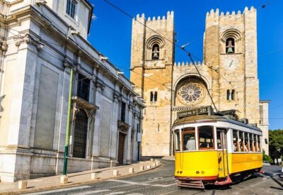 True 4Hour Private Tuk Tuk Tour: Discover Lisbon with a Local!