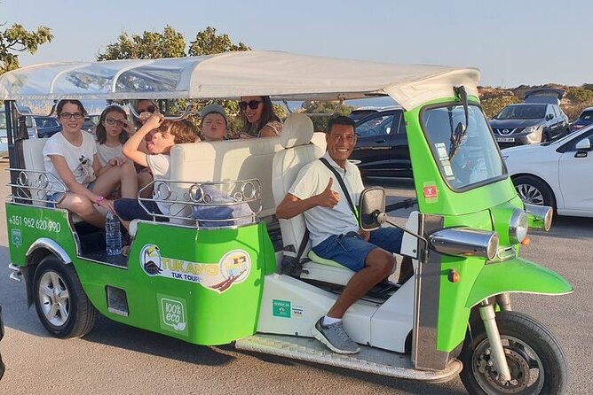 TUK TUK Tour around Lagos Old & New Town & beaches - Best way to know Lagos - What the guides add to the ride
