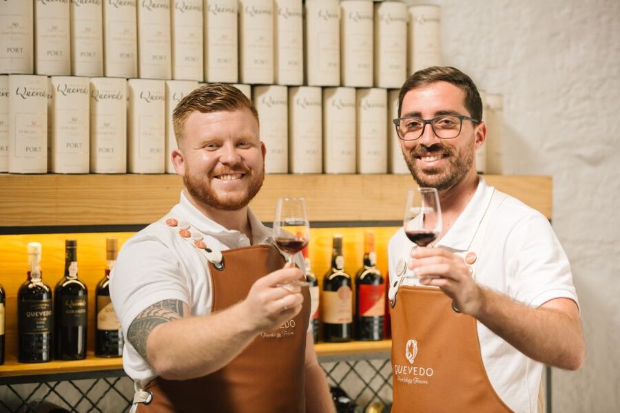 Vila Nova de Gaia: Port Wine Tasting with Cheese Pairing - The guides make the difference