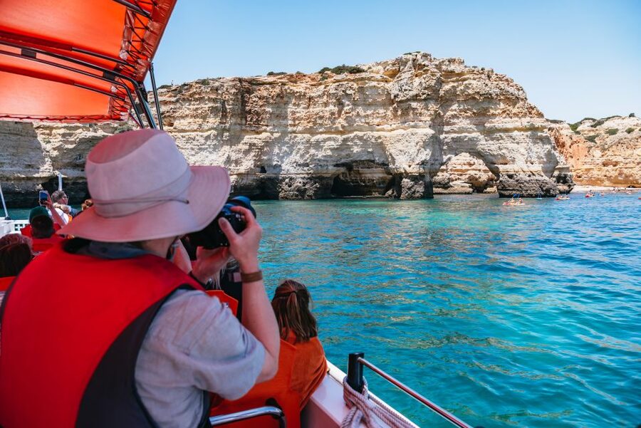 Vilamoura: Benagil Cave Boat Tour with Entry - Boat Choice, Weather, and Seasonal Details